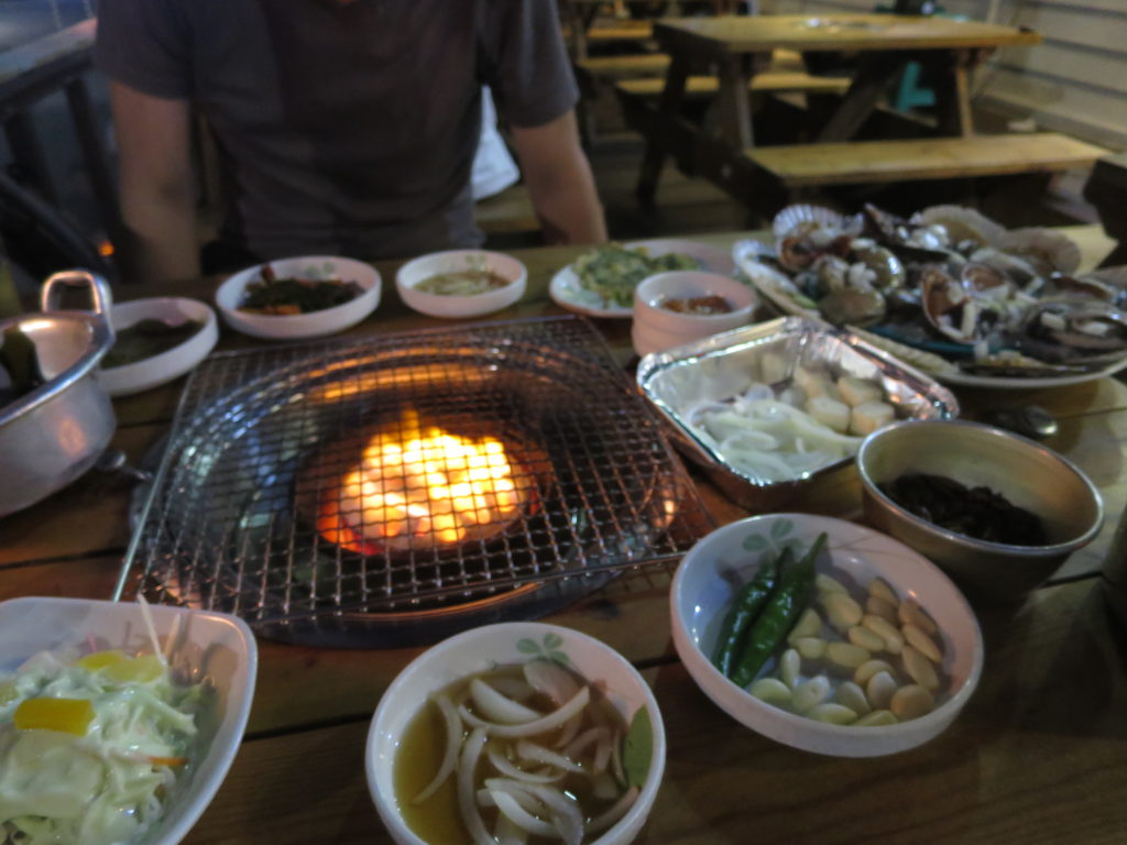 Koreanisches BBQ mit Meeresfruechten